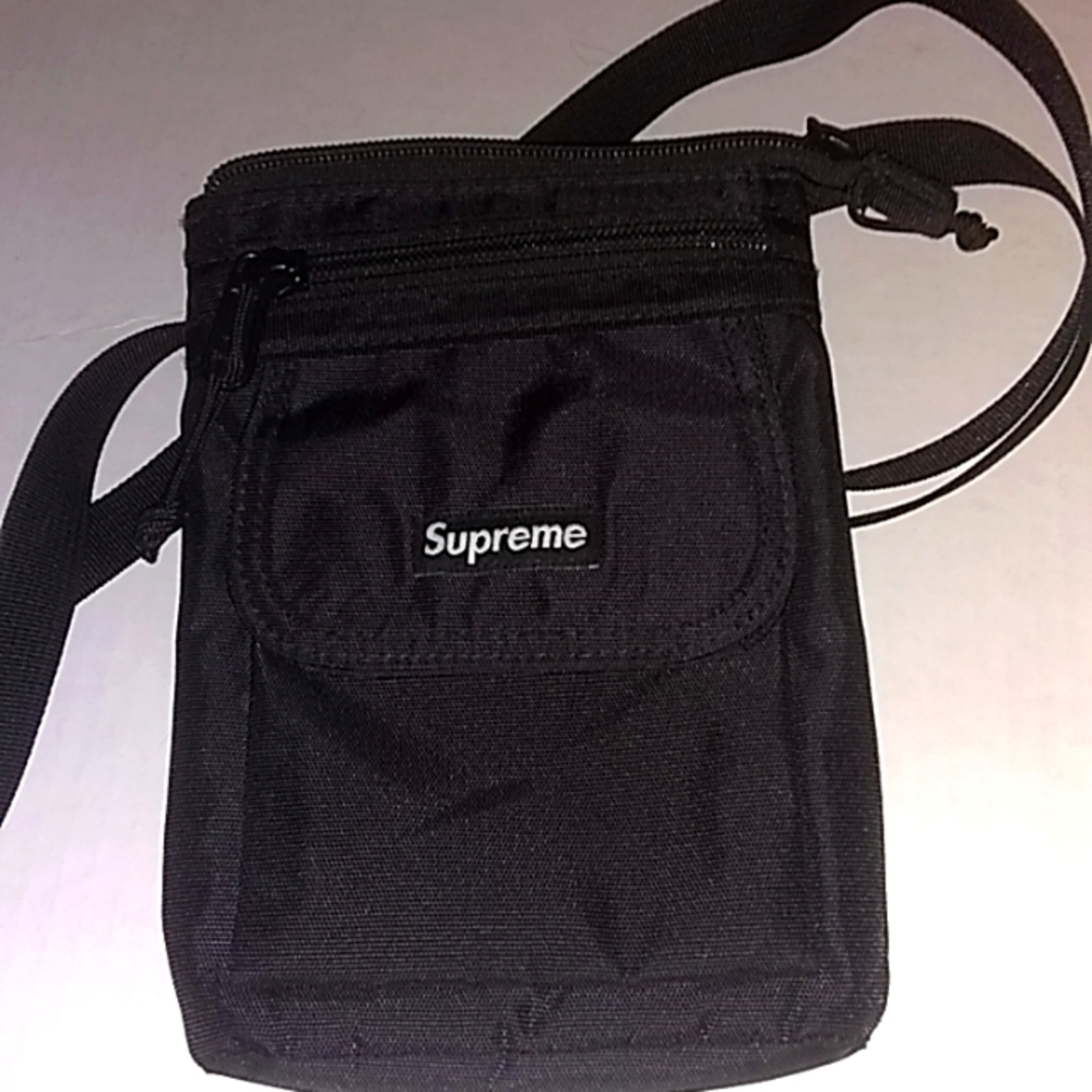 SUPREME SHOULDER BAG FW-19